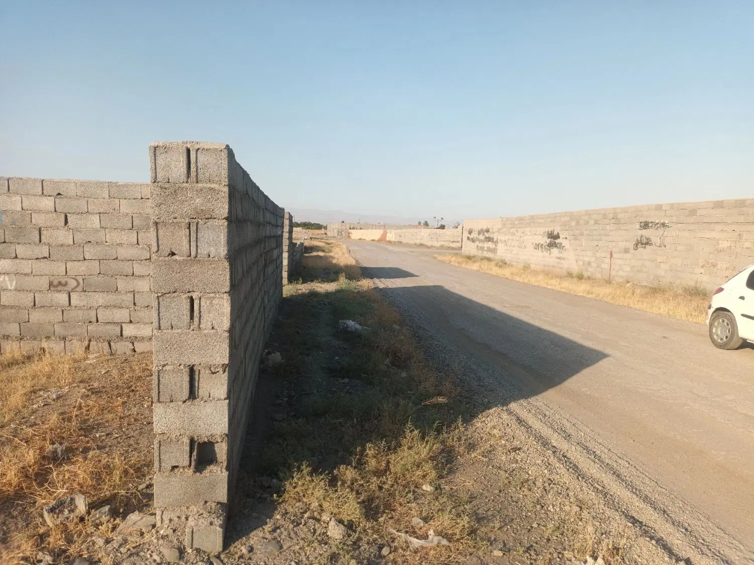 ۶۰۰ متر دور دیوار ناظریه