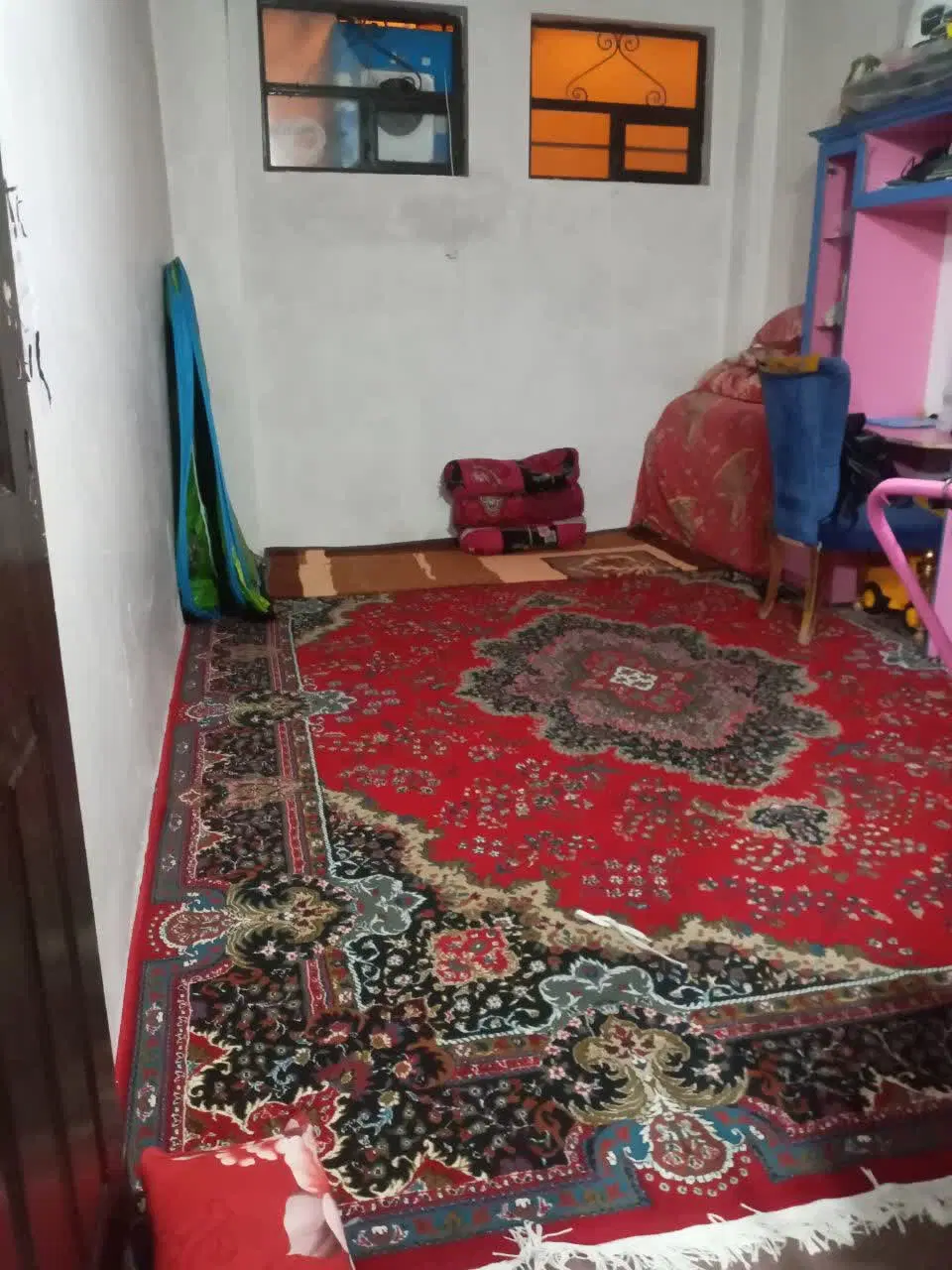 یک واحد نقلی را ه جداتک خوابه