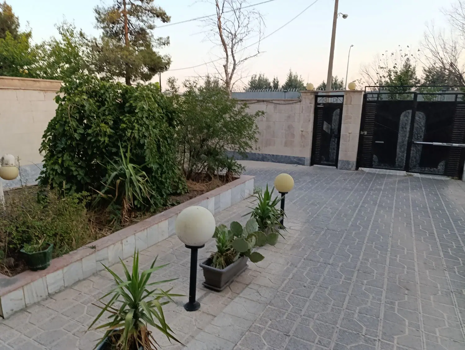 آپارتمان ۸۳ متر بوستان