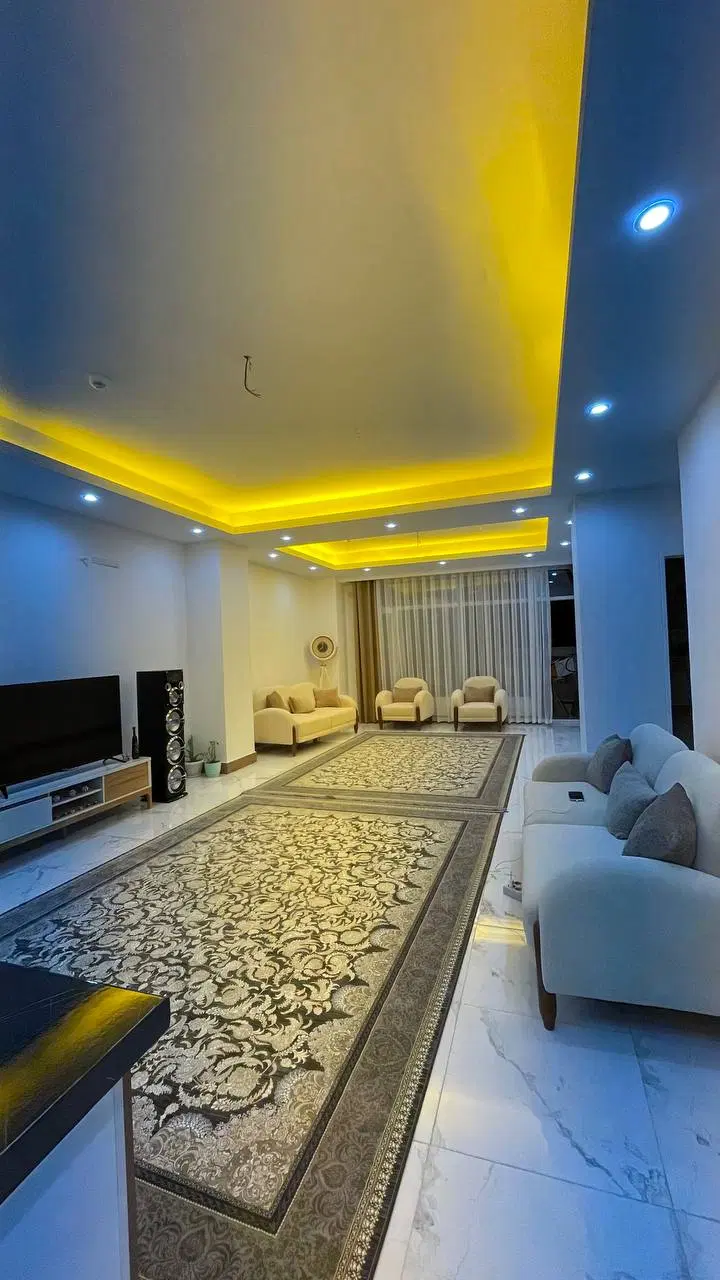 واحد ۱۳۰ متری سازه برند منطقه