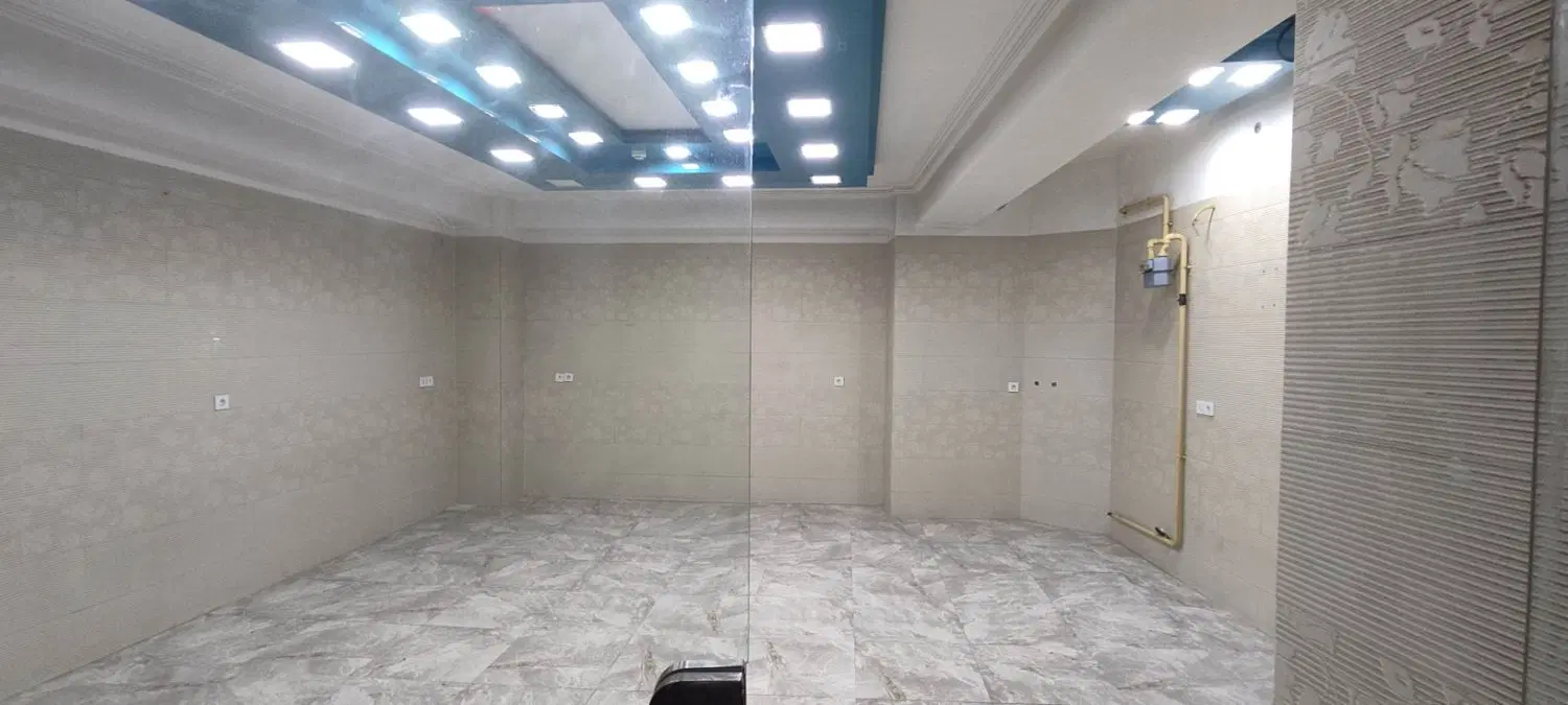 اجاره مغازه لوکس ۴۵ متری خیابان عارف
