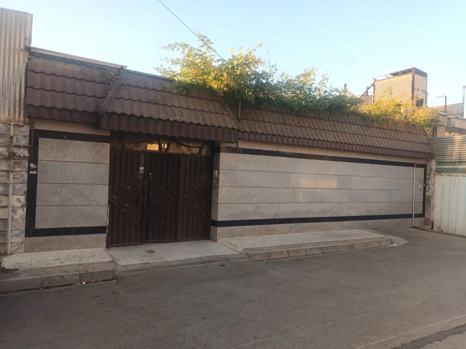 خانه ویلایی ۲۰۶ متر با ۱۲_۵ متر حاشیه