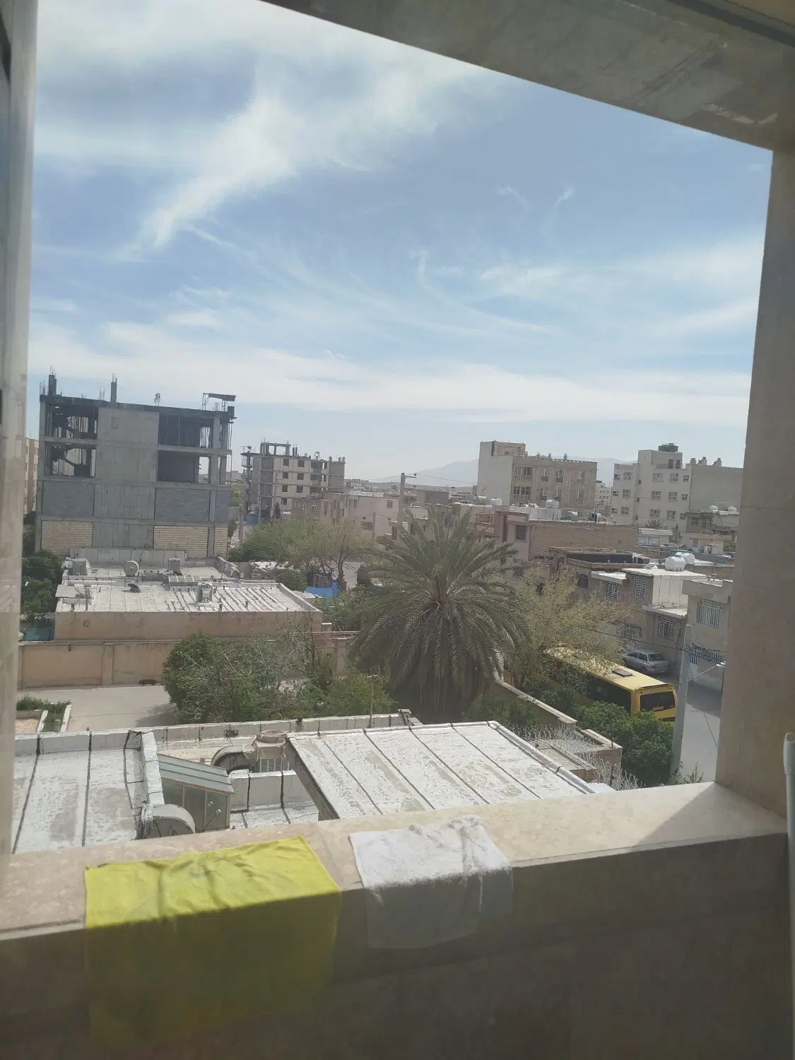 آپارتمان  یک خوابه بسیار تمیز مبله با پارکینگ