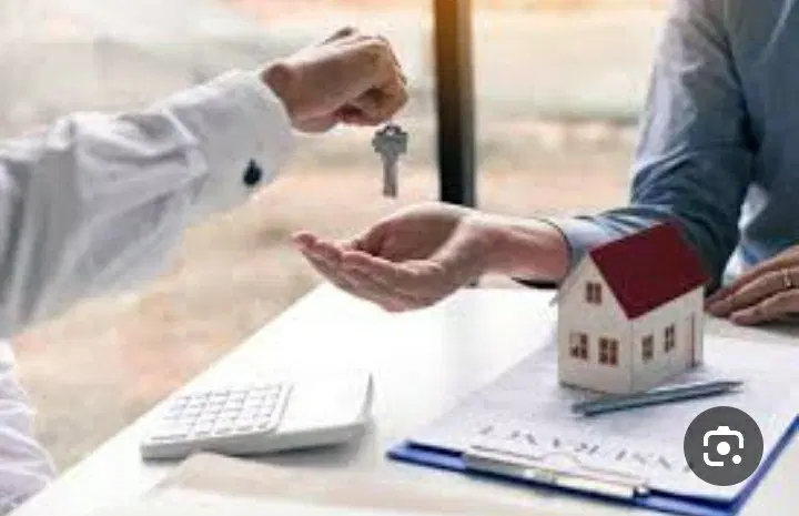زمین چهارطبقه باپروانه ی ۸واحد