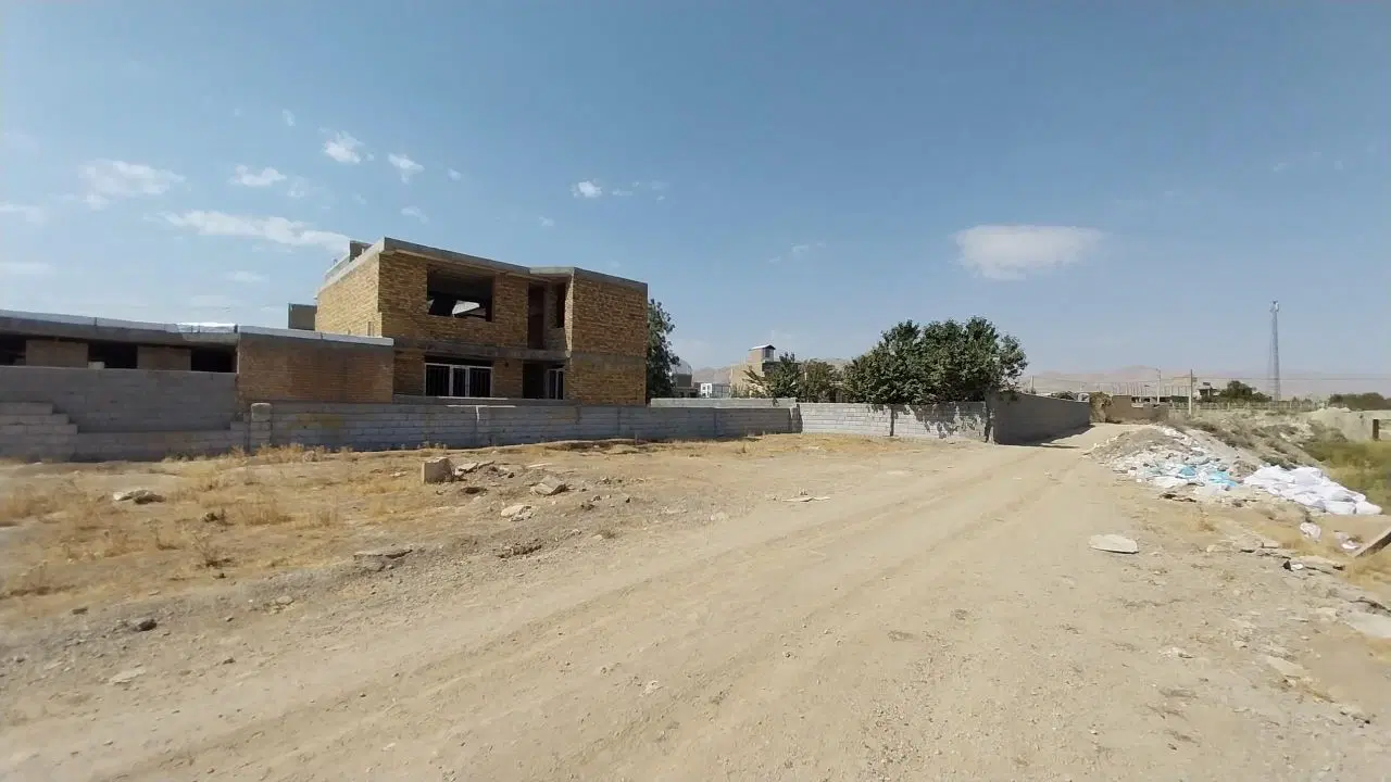 زمین مسکونی