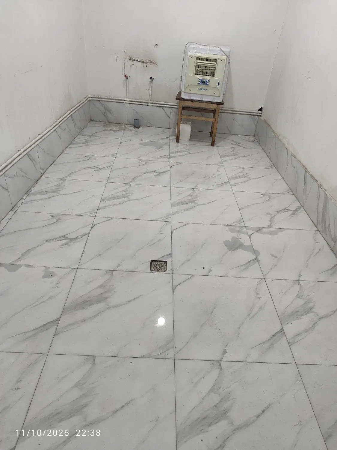 یک باب مغازه به رهن و اجاره داده میشود