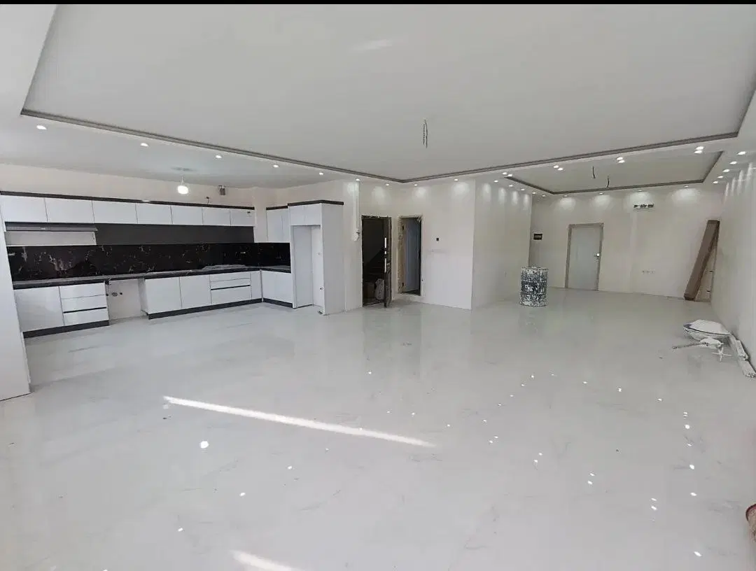 آپارتمان نوساز شیک 230 متر
