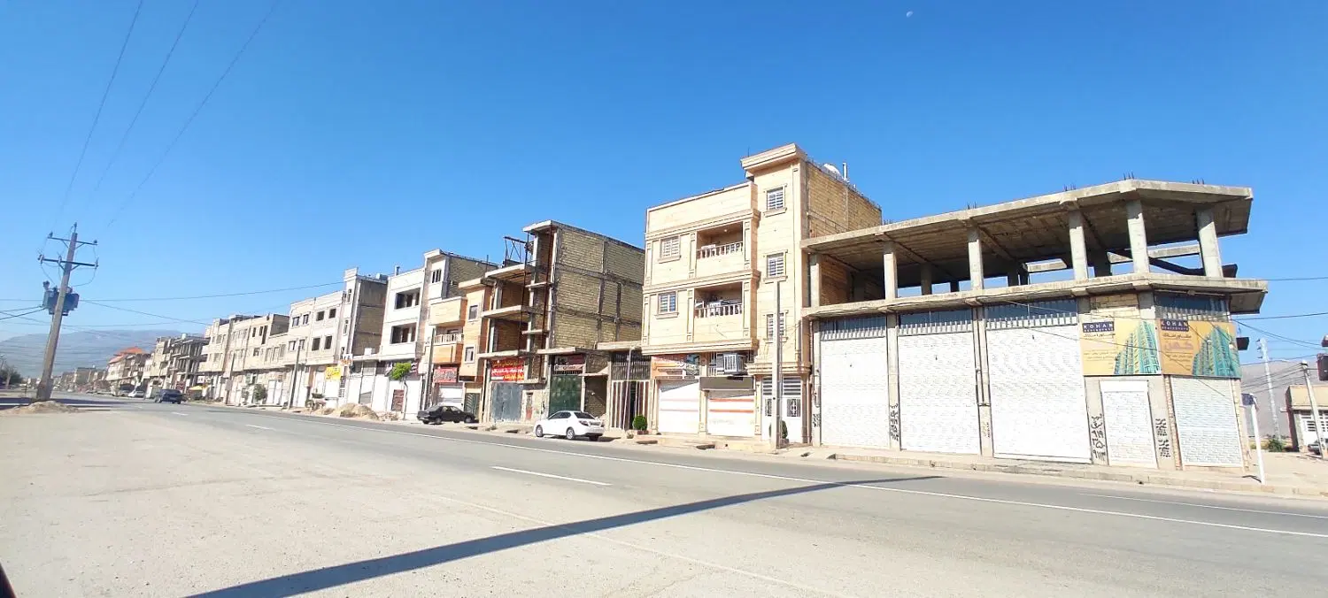 فروش دو دهنه مغازه دو واحد مسکونی  خیابان جرسقان