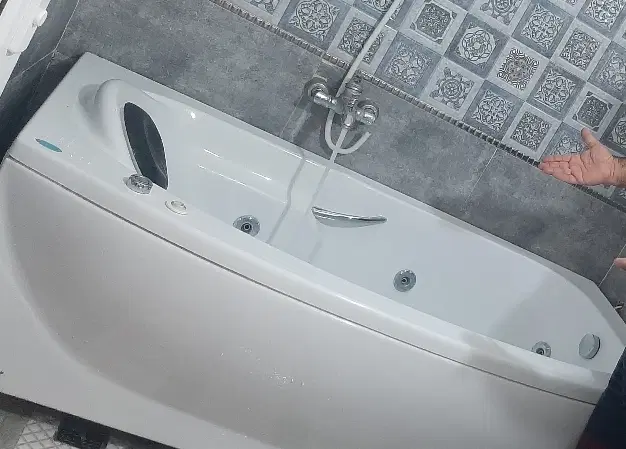 سه واحد ۸۵ متری یکجا دنج و ۳ساله