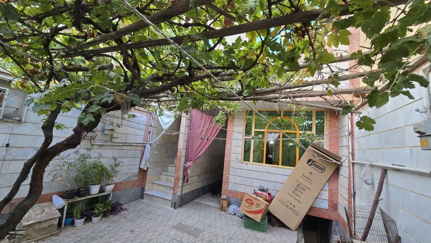 فروش خانه ویلای 3 طبقه کارخانه قند خیابان چمرام