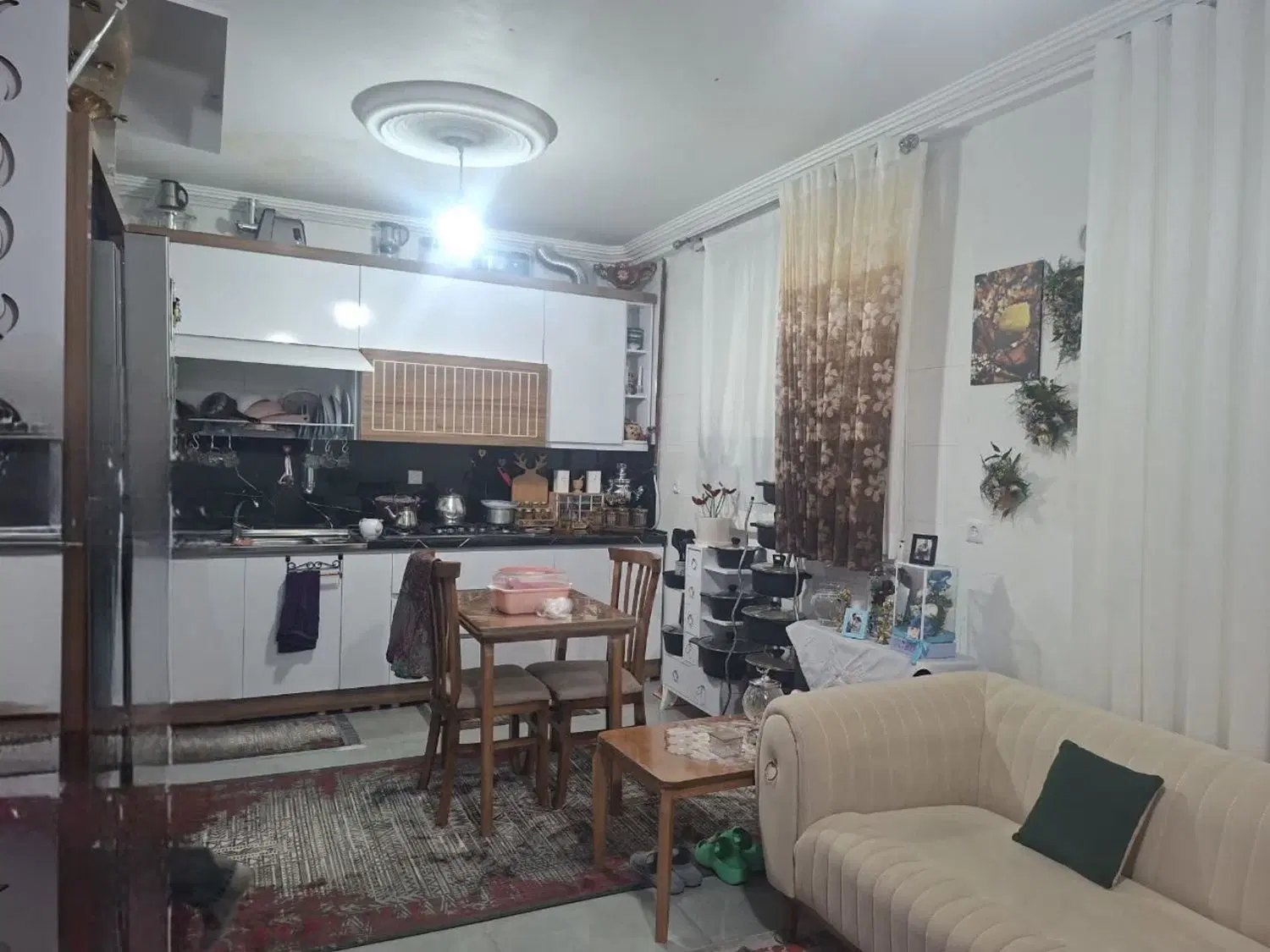 فروش فوری منزل مسکونی ۶۰ متری شهرک اندیشه