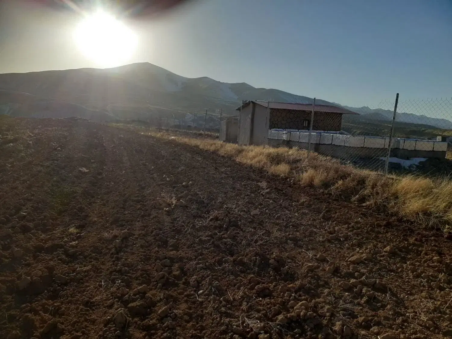 زمین کشاورزی برای درست کردن باغ
