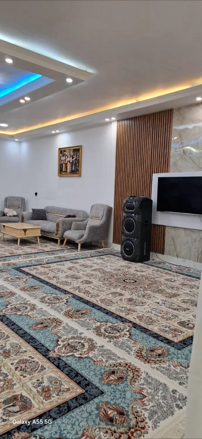 باغ ویلا ۱۸۰۰ متر با کارگاه مجزا