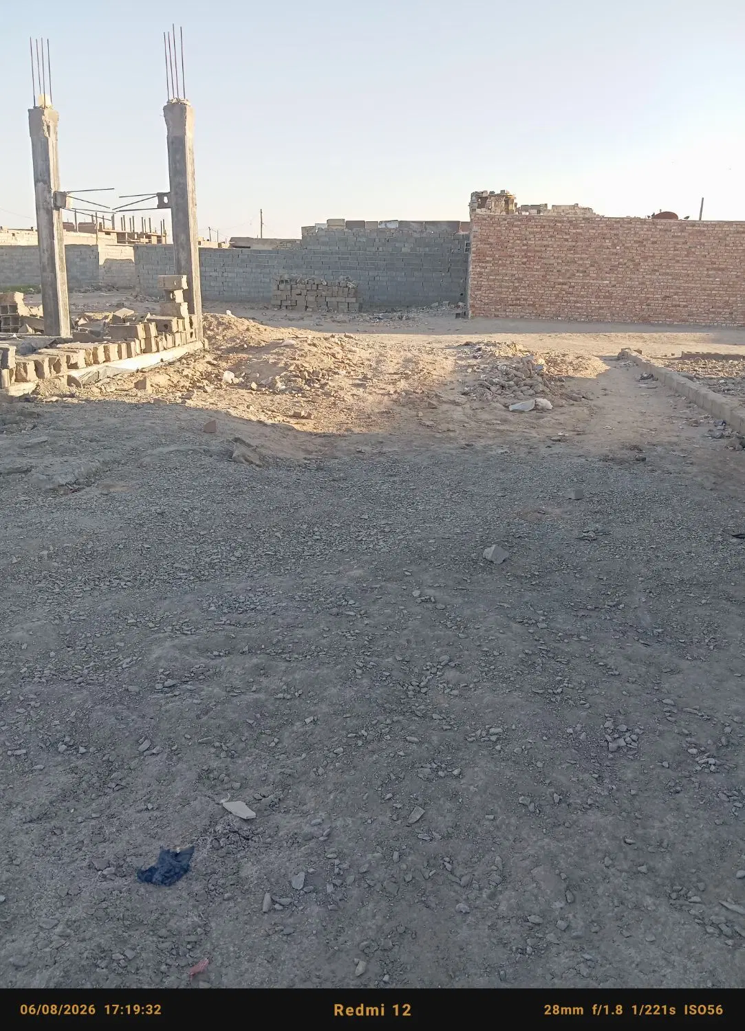 زمین پیربخش