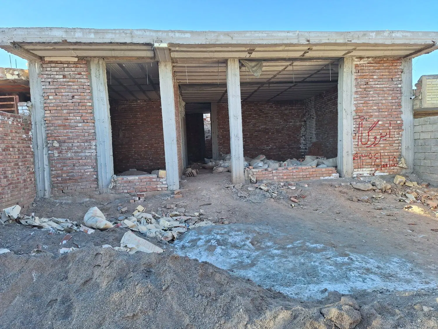 خانه نیمساز اسلام آباد