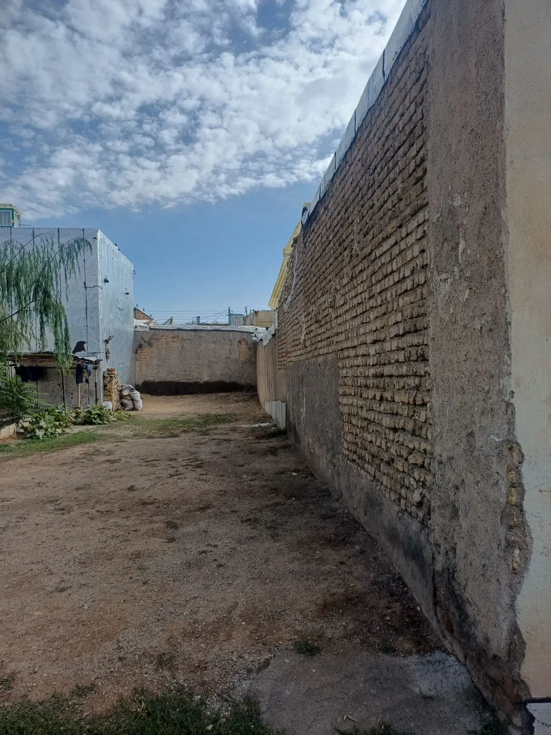 زمین ۱۵۰ متر شش دانگ سندتک برگ