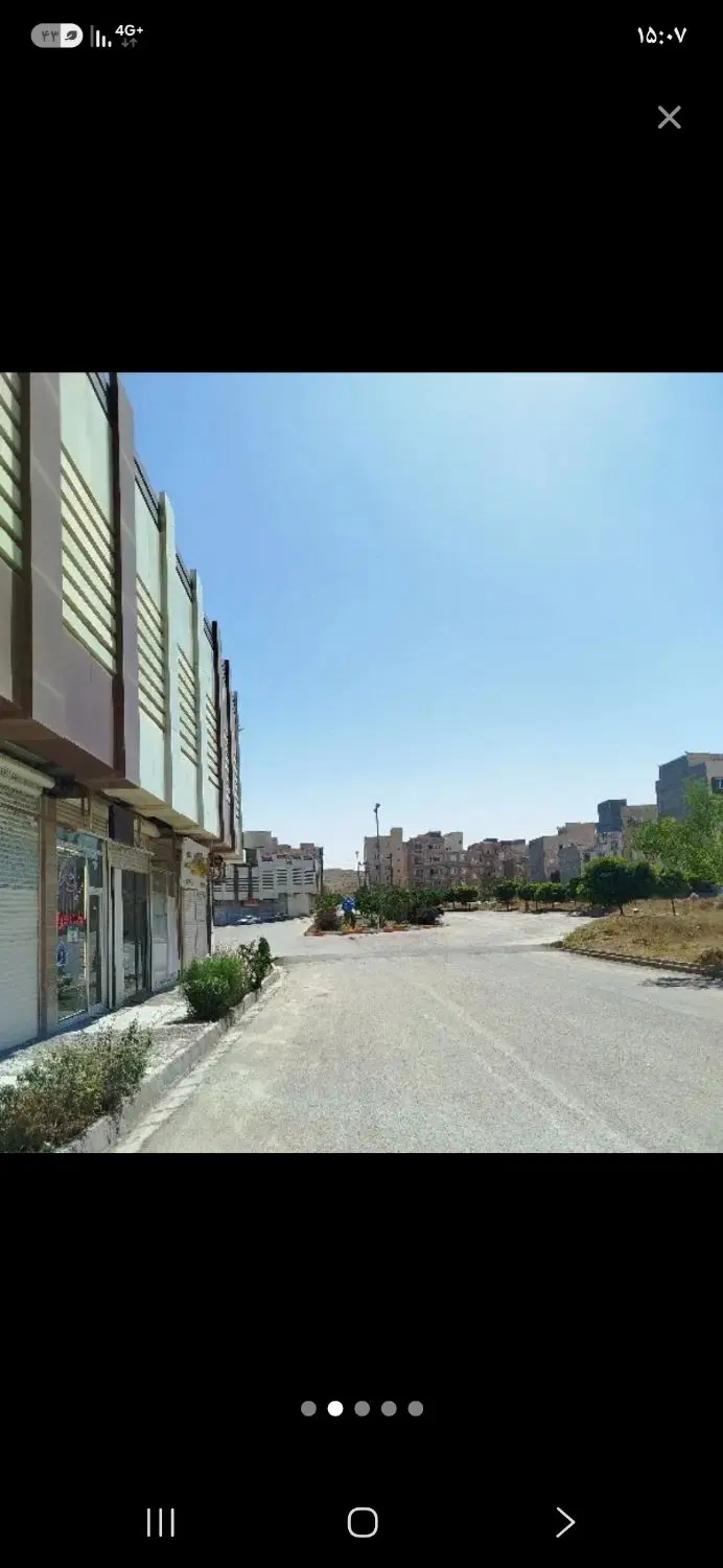 مغازه در میلاد نور