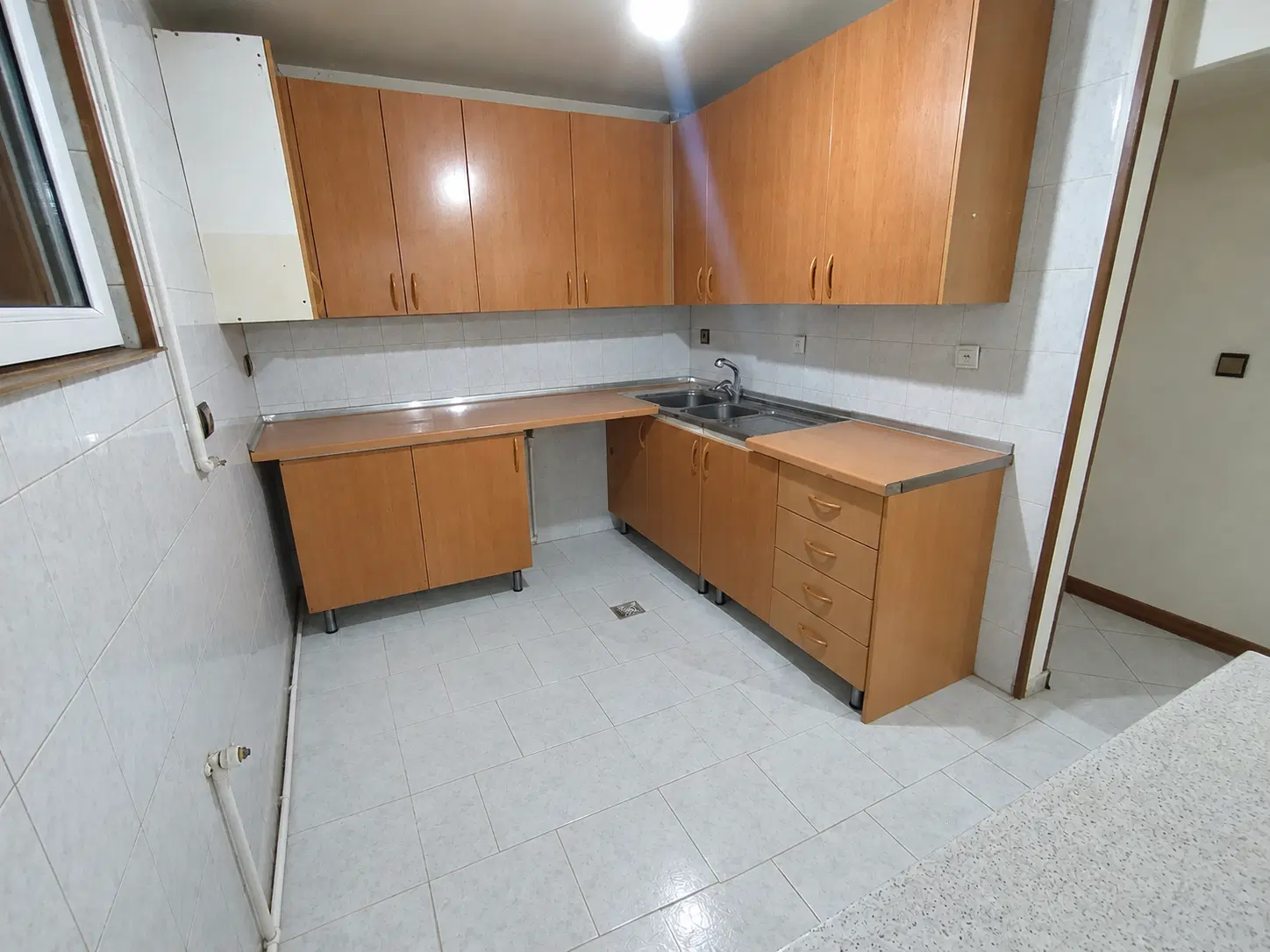 اجاره آپارتمان 86متر_2خواب_پارکینگ اختصاصی