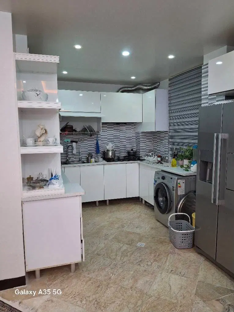 آپارتمان ۶۸ متری تکخوابه در شهرک سینا