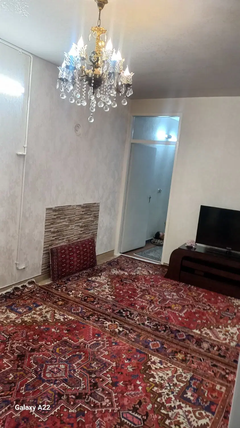 آپارتمان ۸۵ متری در گلشهر