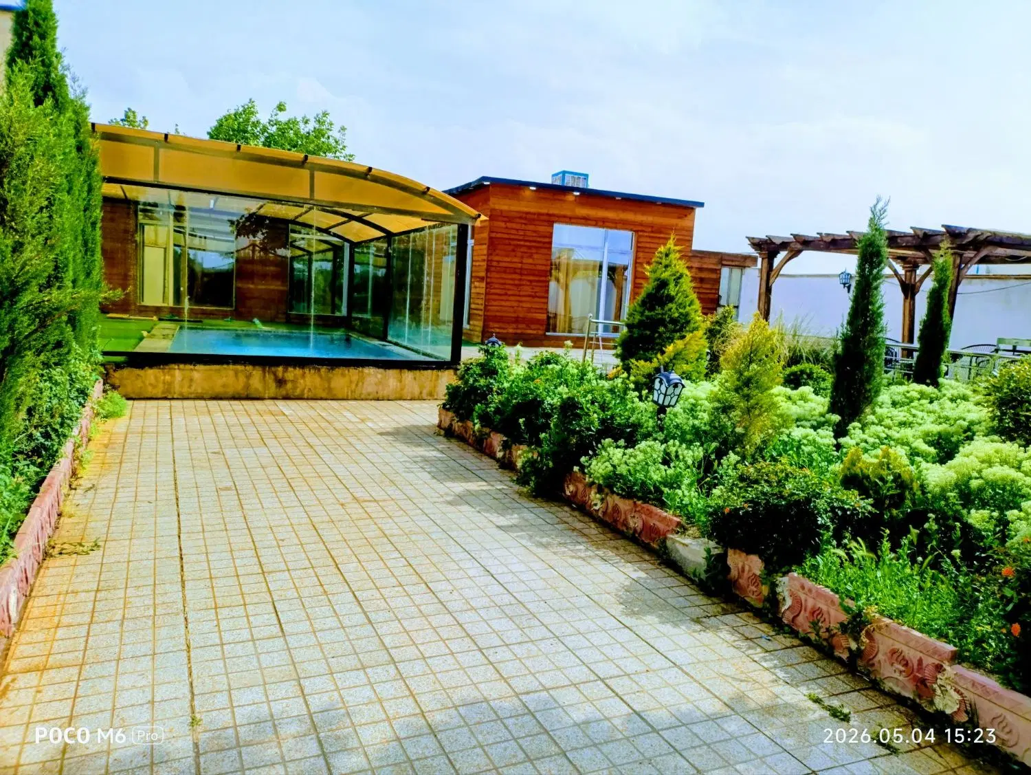 اجاره روزانه ماهانه سالیانه وحتی پارت تایم