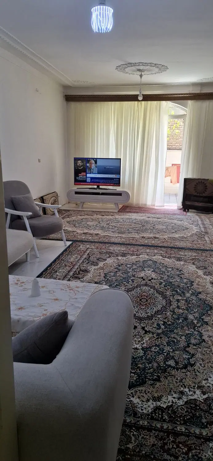 طبقه همکف عبورمجزا