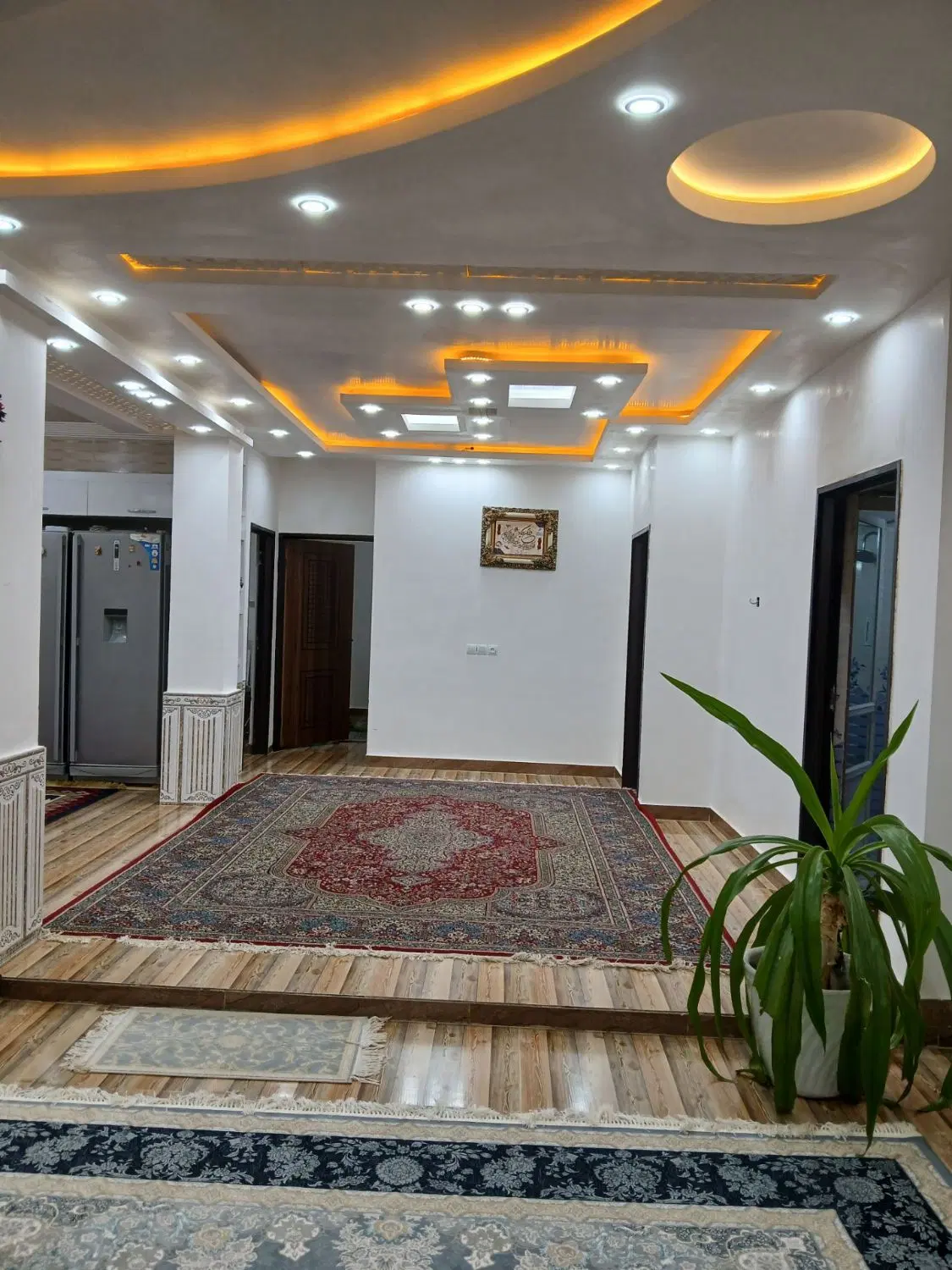 ساختمان مسکونی