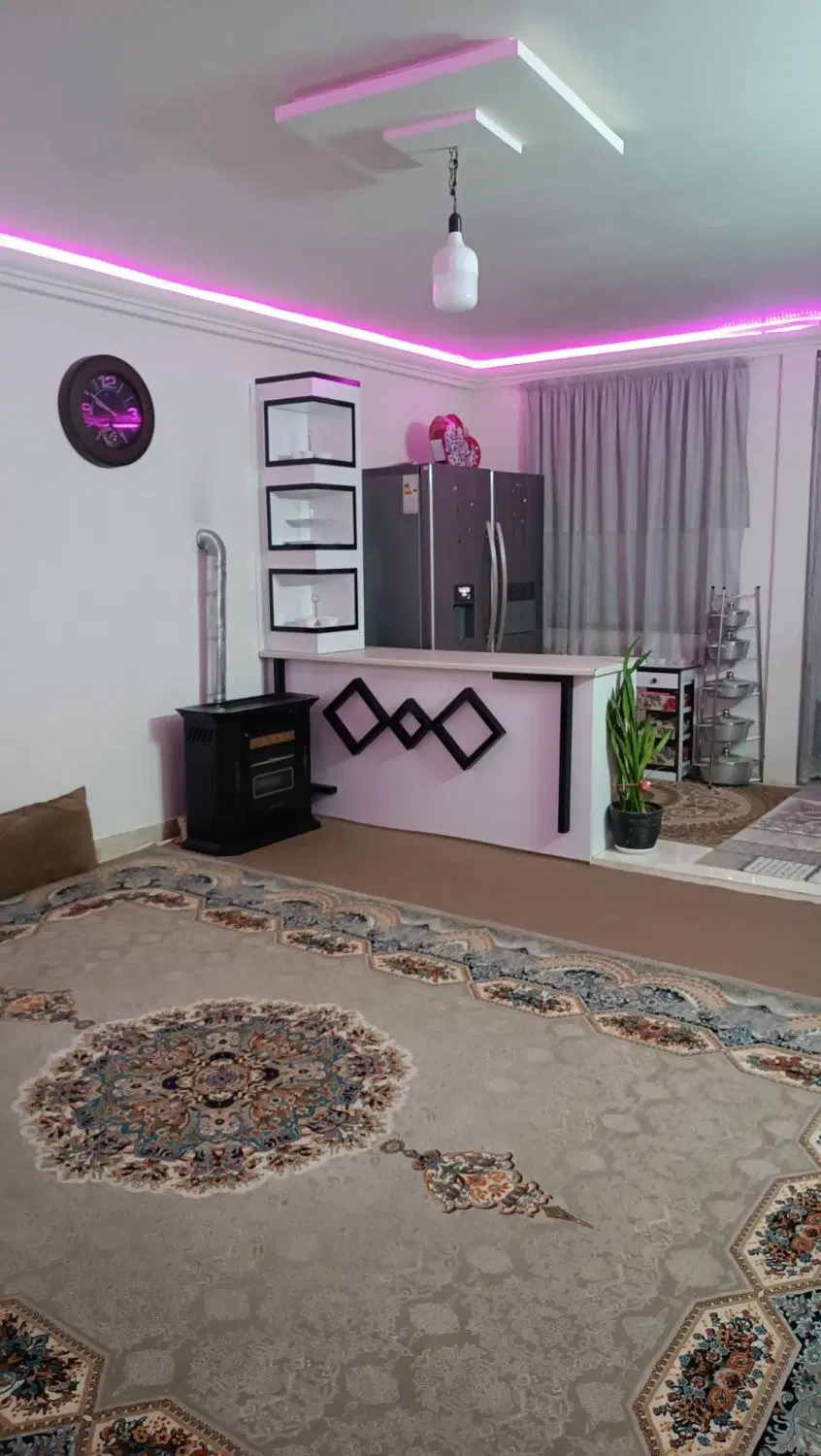 واحد اجاره ای 60متری طبقه اول