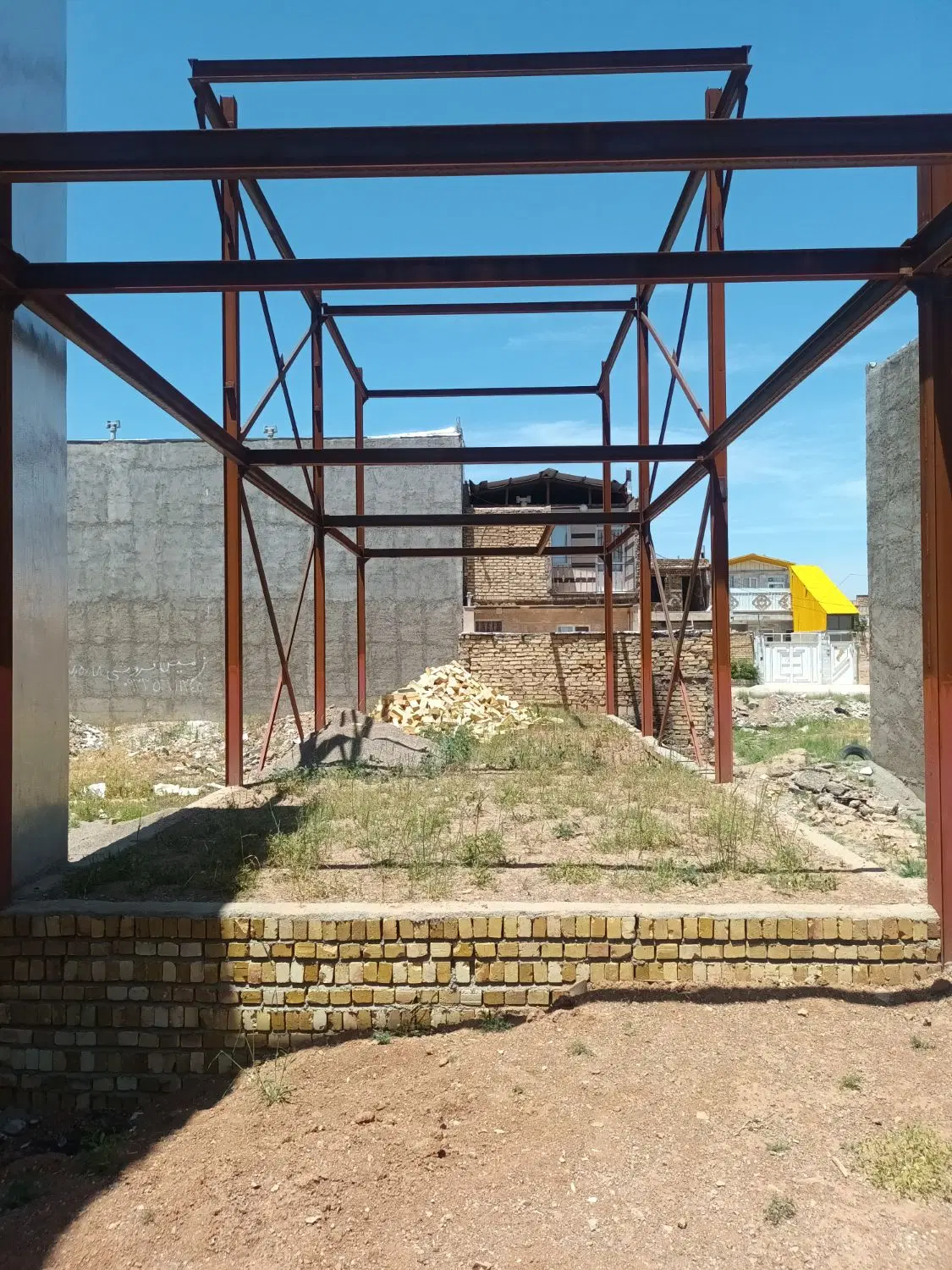 فروش ساختمان نیمه کاره