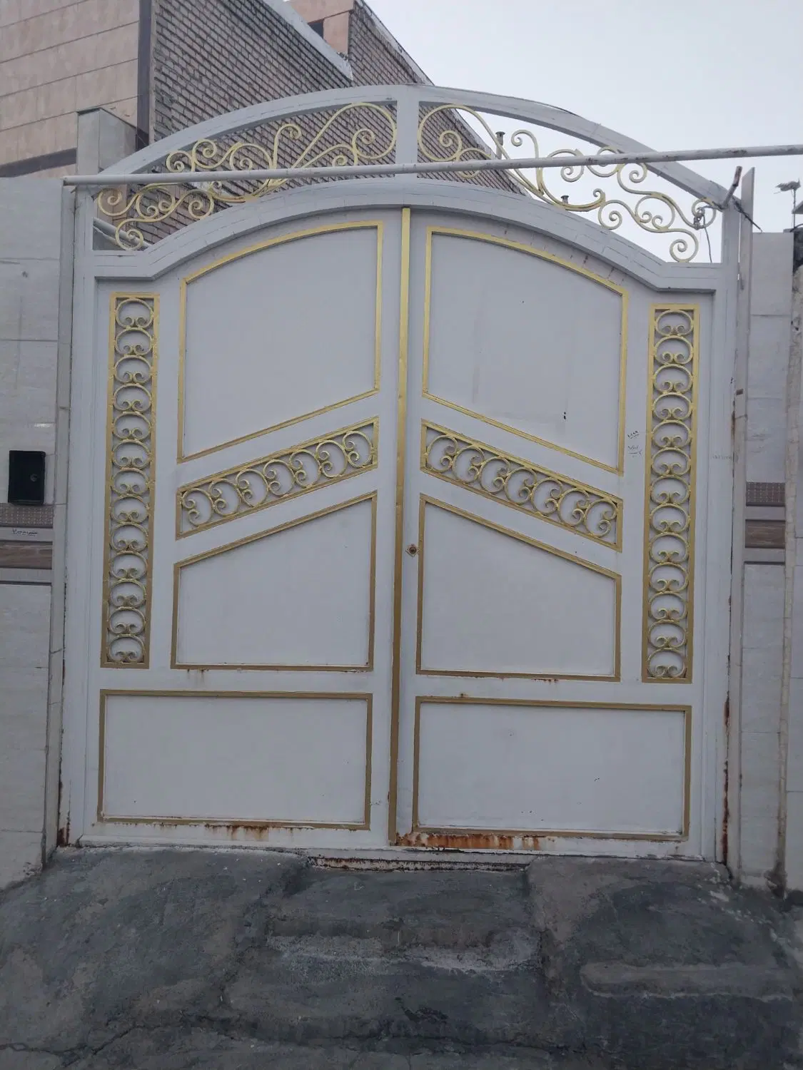منزل مسکونی میدان شهدا رسالت 12