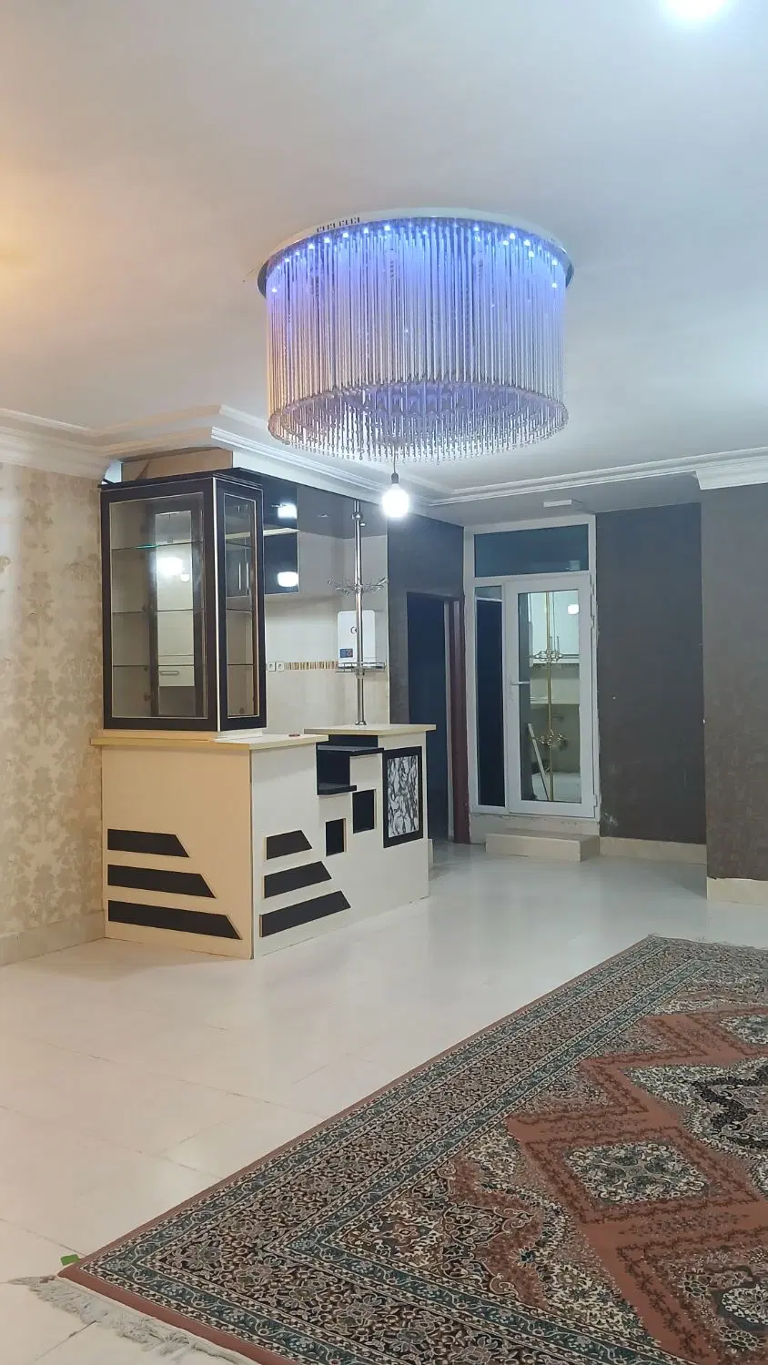 رهن آپارتمان فول و شیک پشت دادگستری