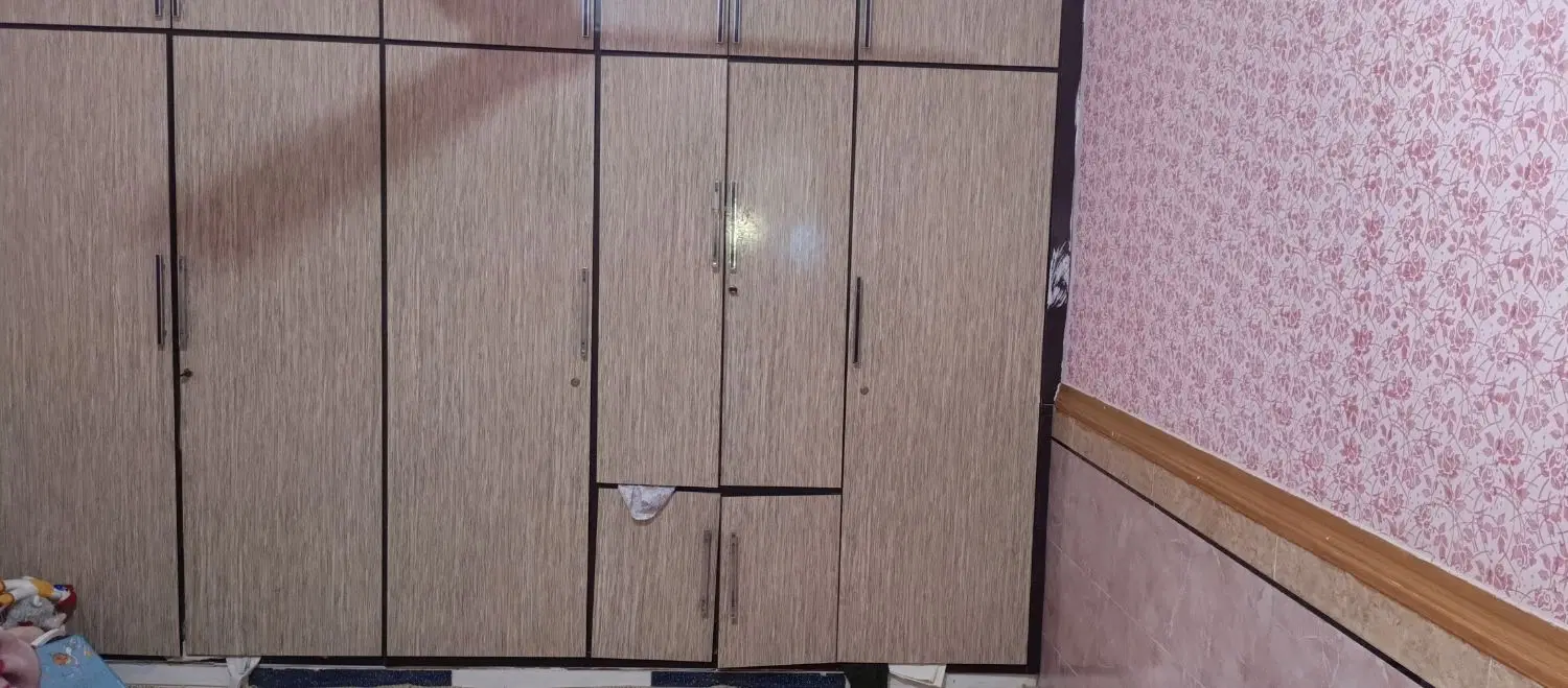 فروش یک باب منزل مسکونی