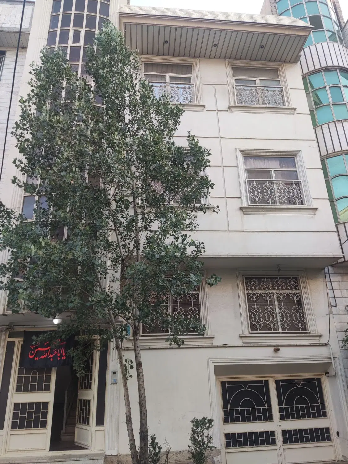 آپارتمان ۱۳۲متری سه خواب