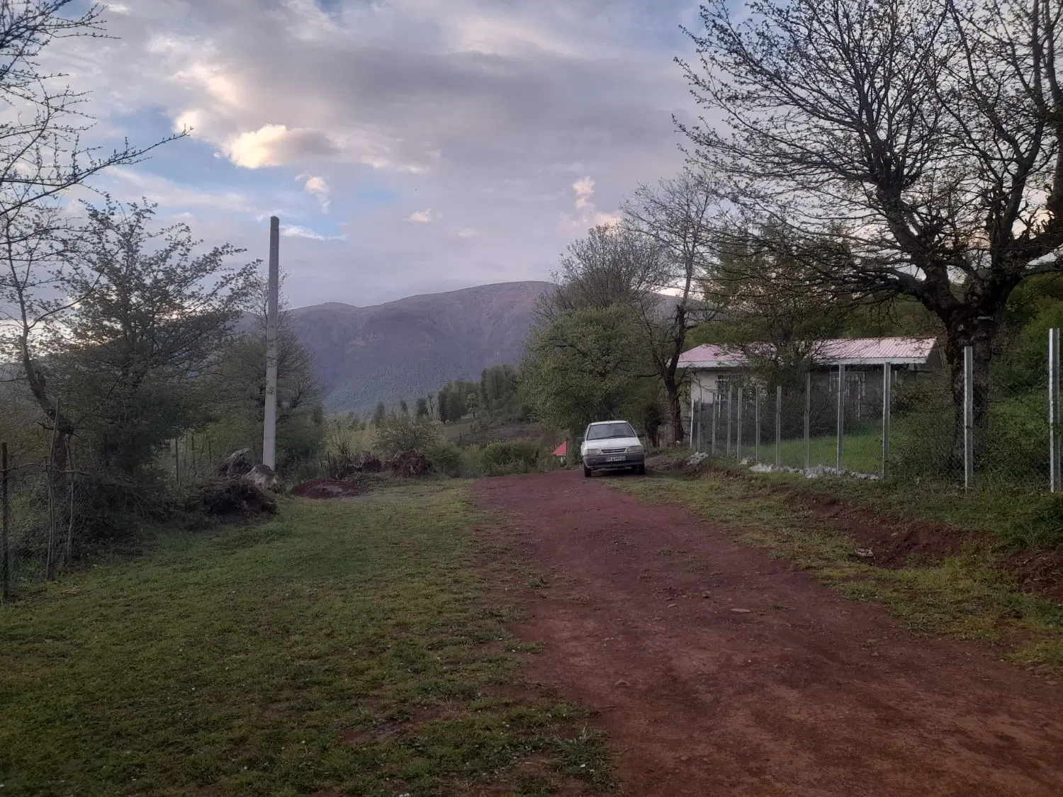۴۰۰متر زمین در دل طبیعت روستای پسطالکوه گیلان
