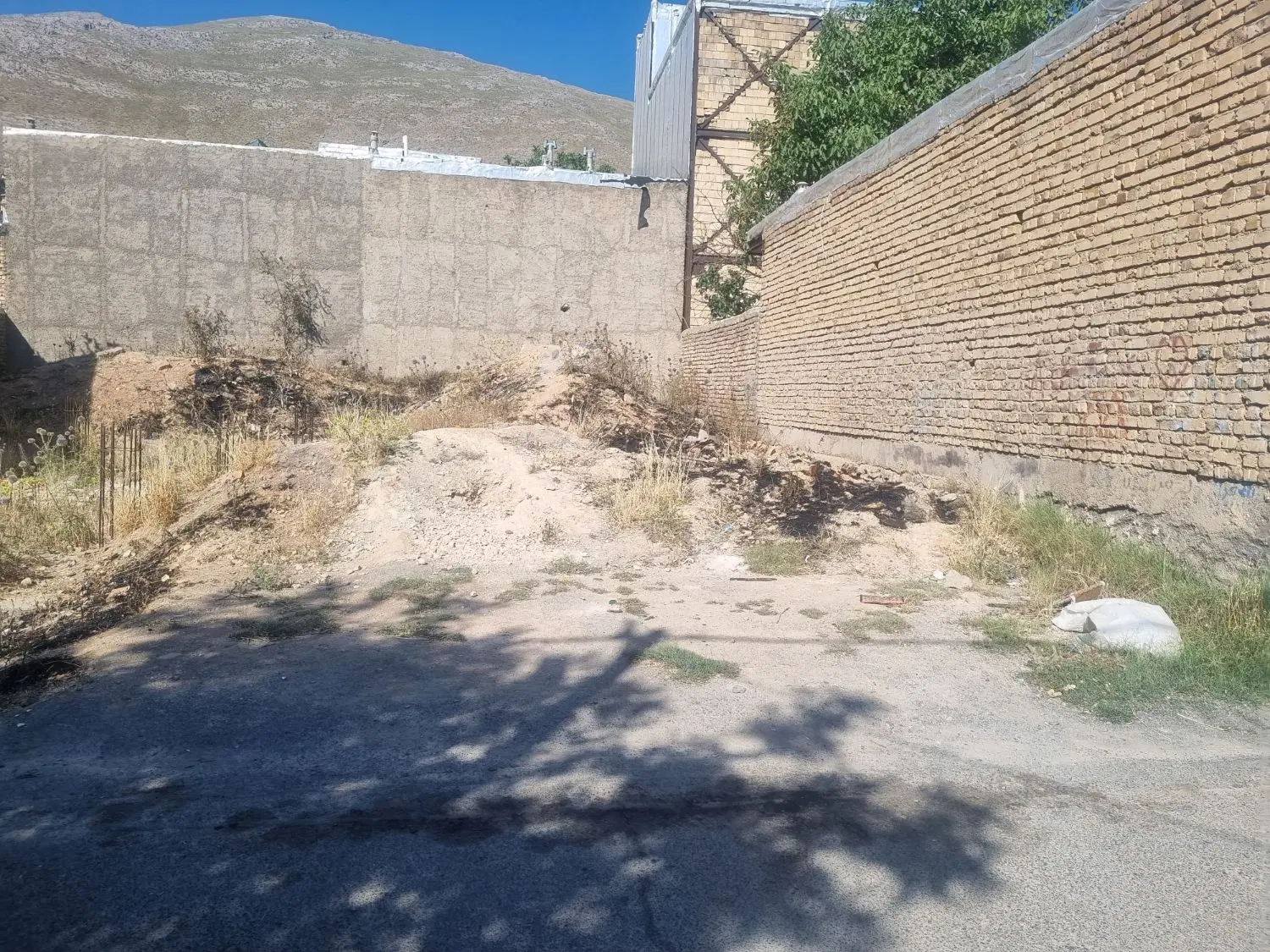 زمین مسکونی