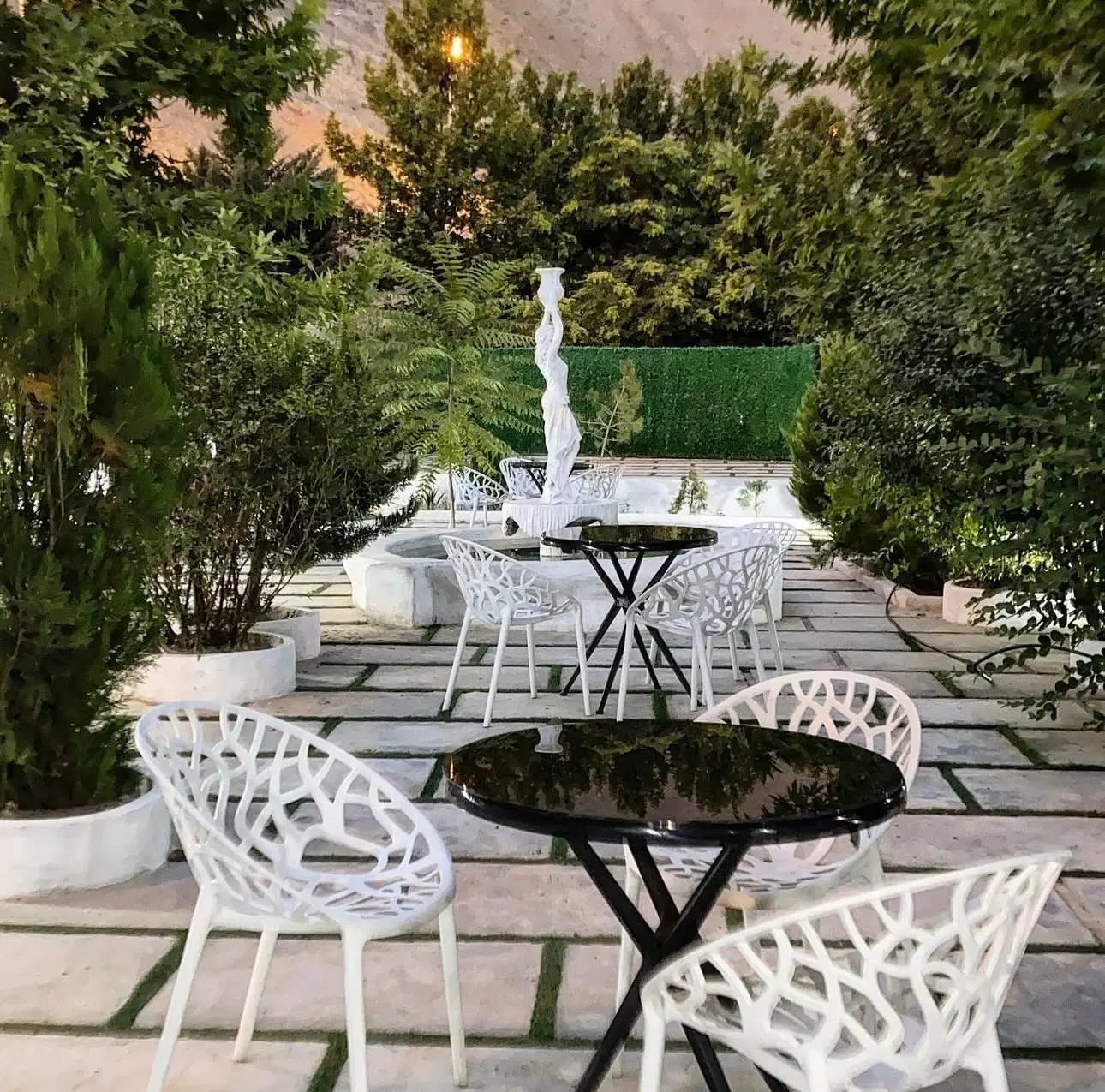 رهن ‌و اجاره کافه ابتدای جاده چالوس با وسایل