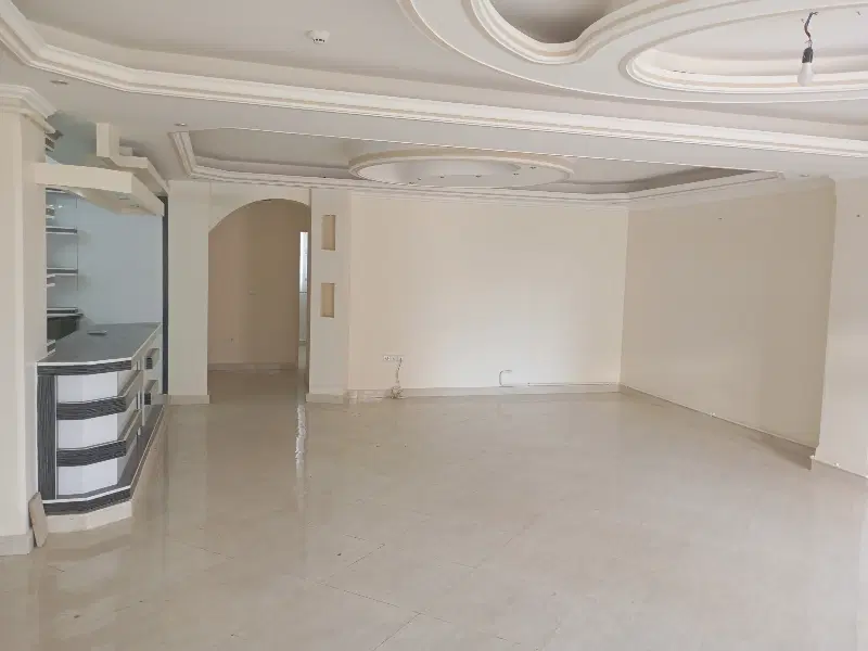 اپارتمان جنوبی سه خوابه