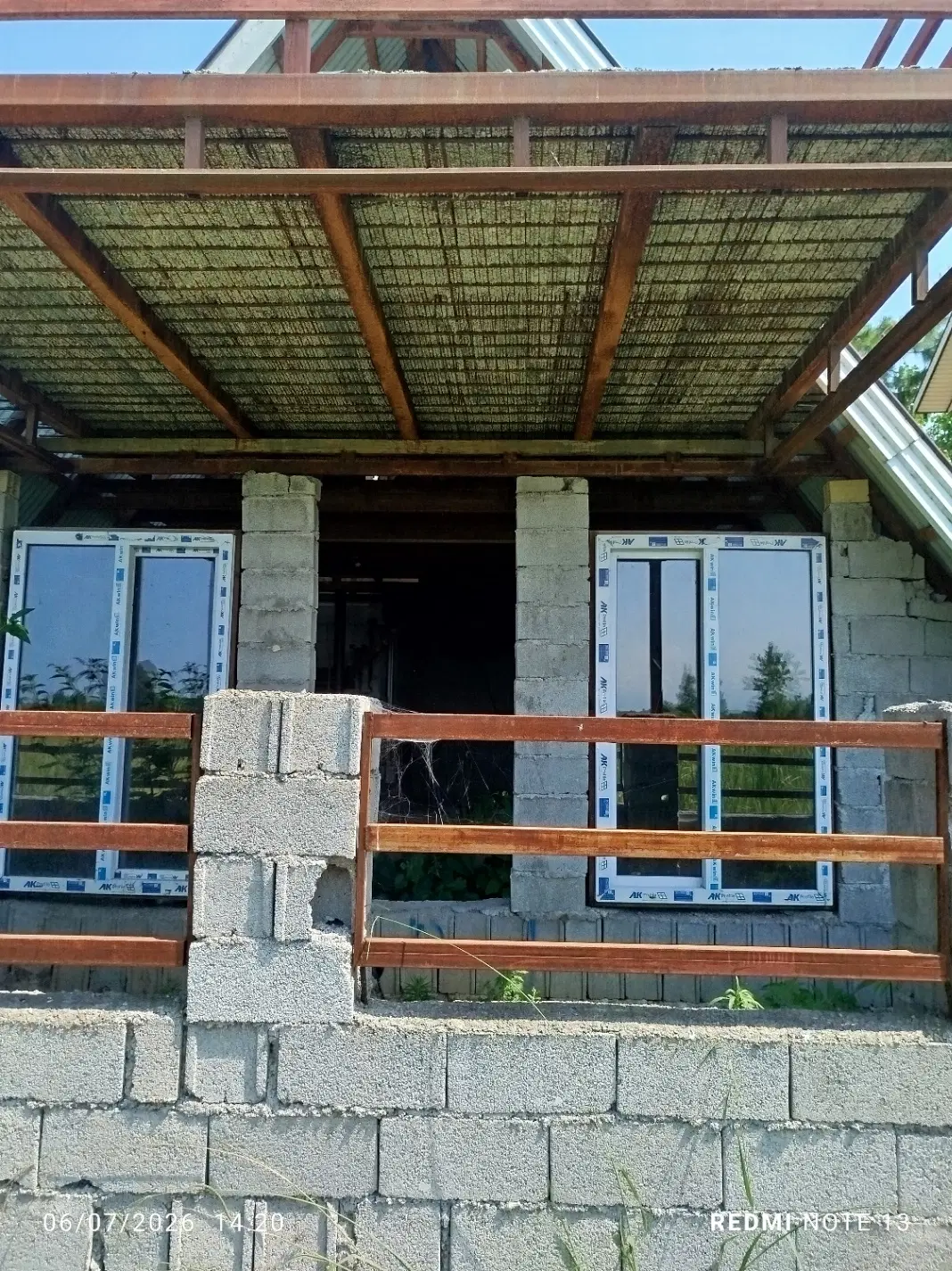 ویلایی نیمه ساز شهری