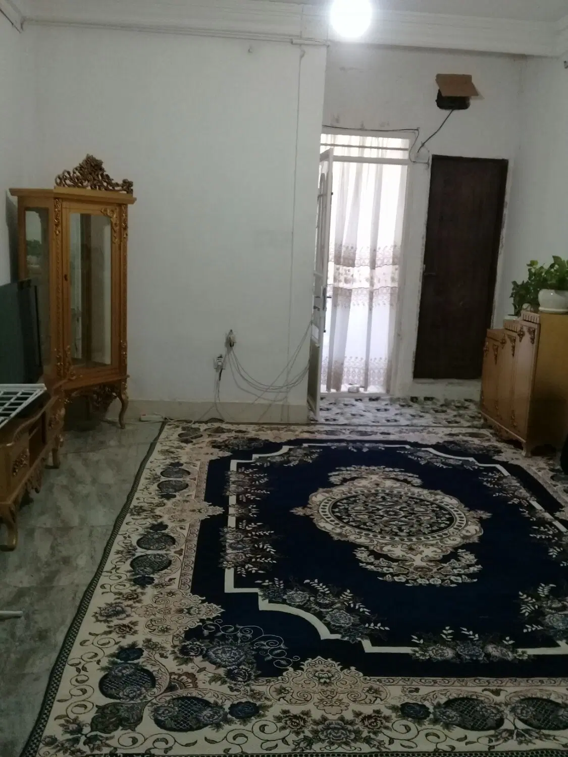 آپارتمان همکف راه جدا ۵۰ متری توس۳۳شقایق۹