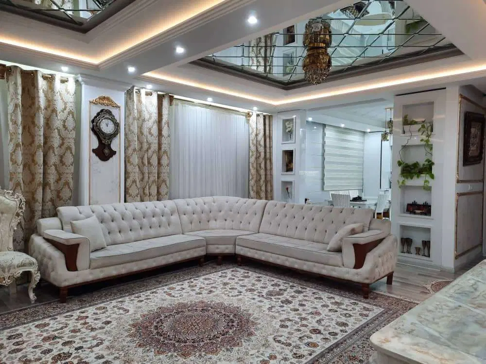 آپارتمان کارشناسان بر خیابان ارفع