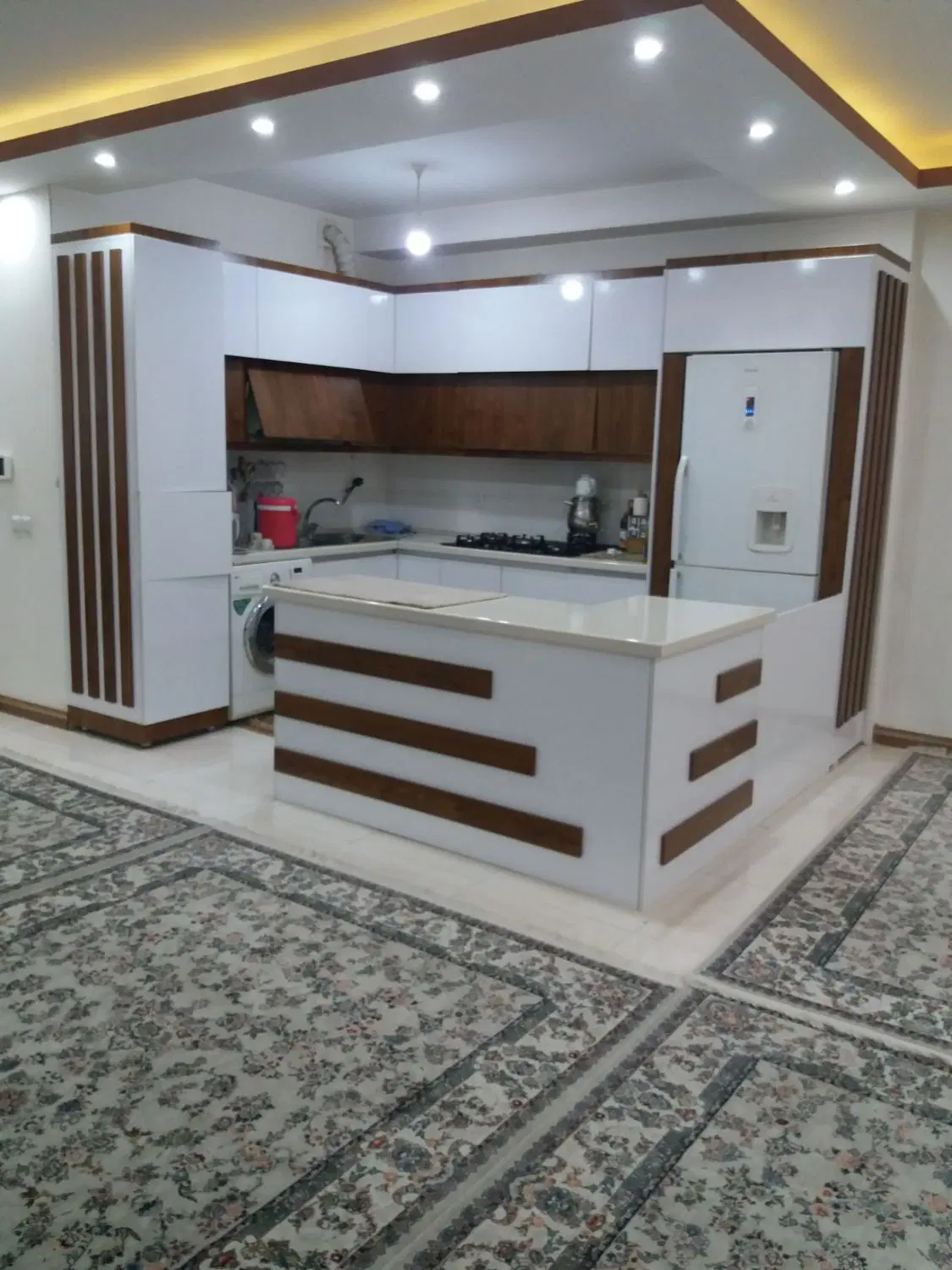 واحد تمیز 90متری
