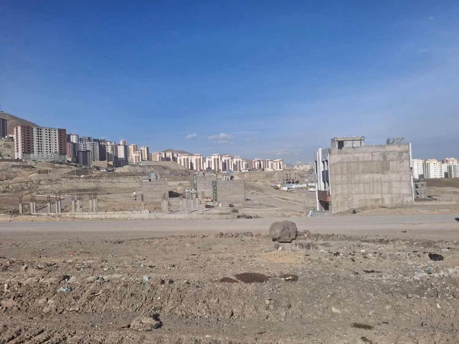 زمین ۴۳۶ متری فاز ۹ بلوار صیاد
