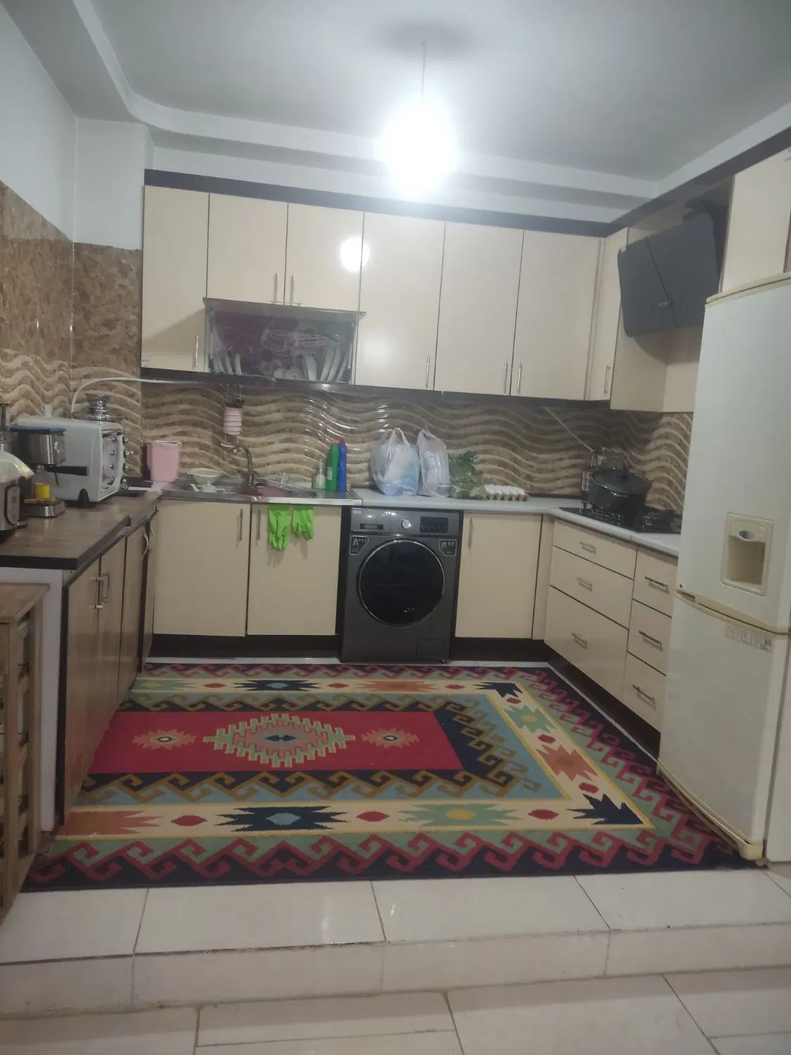 آپارتمان نصیرشهر 92 متر
