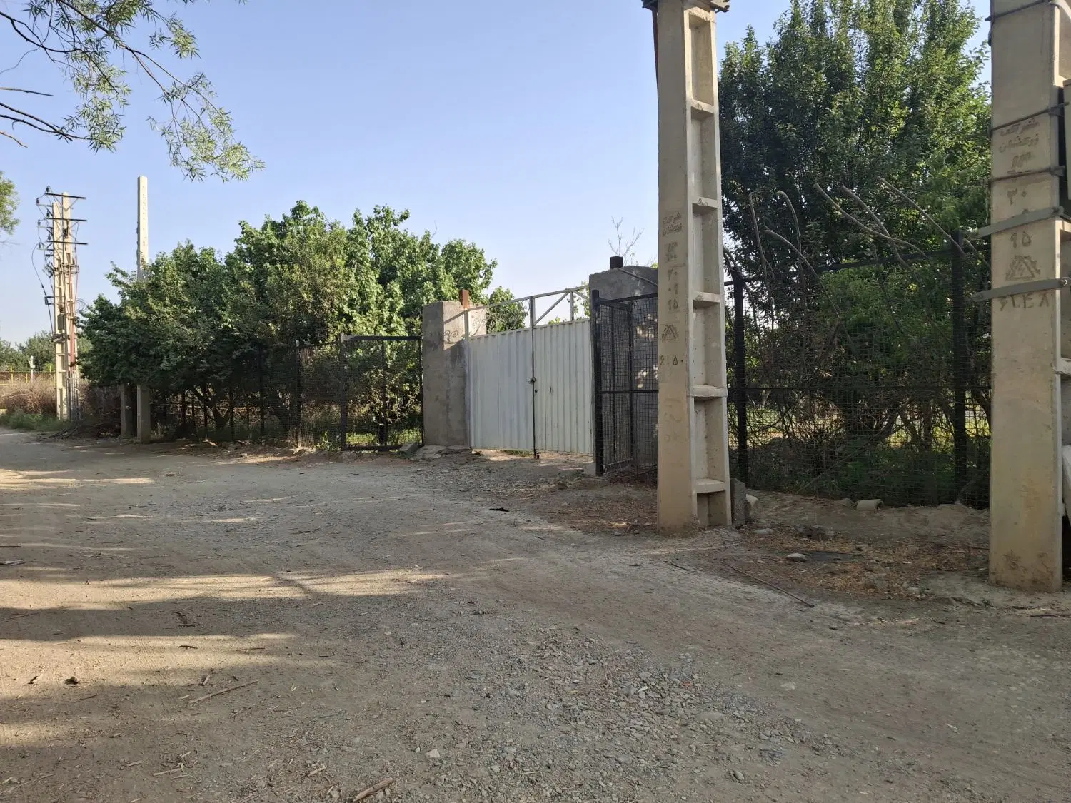 باغ با موقعیت عالی در احمدآبادمستوفی