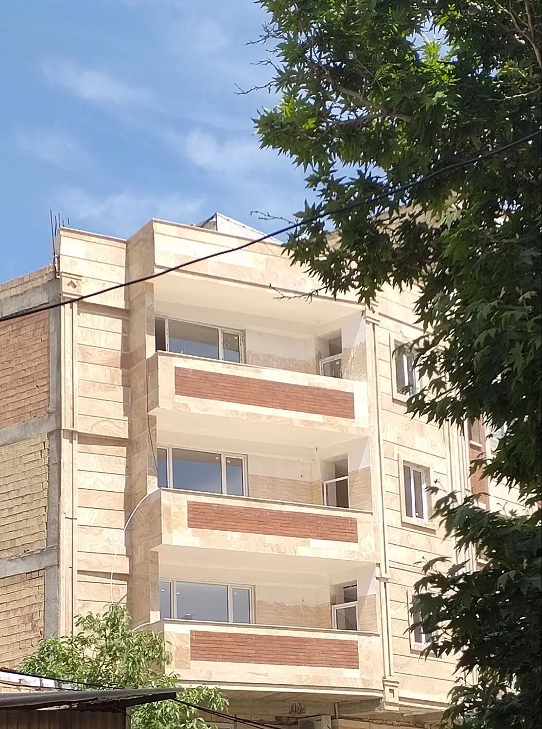 ۱۶۰ متر ۳ خوابه تک واحدی