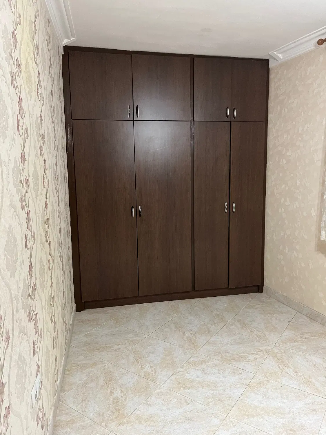 رهن و اجاره خانه حدودا ۱۷۰ متری، ۳ خواب لاکانی رشت