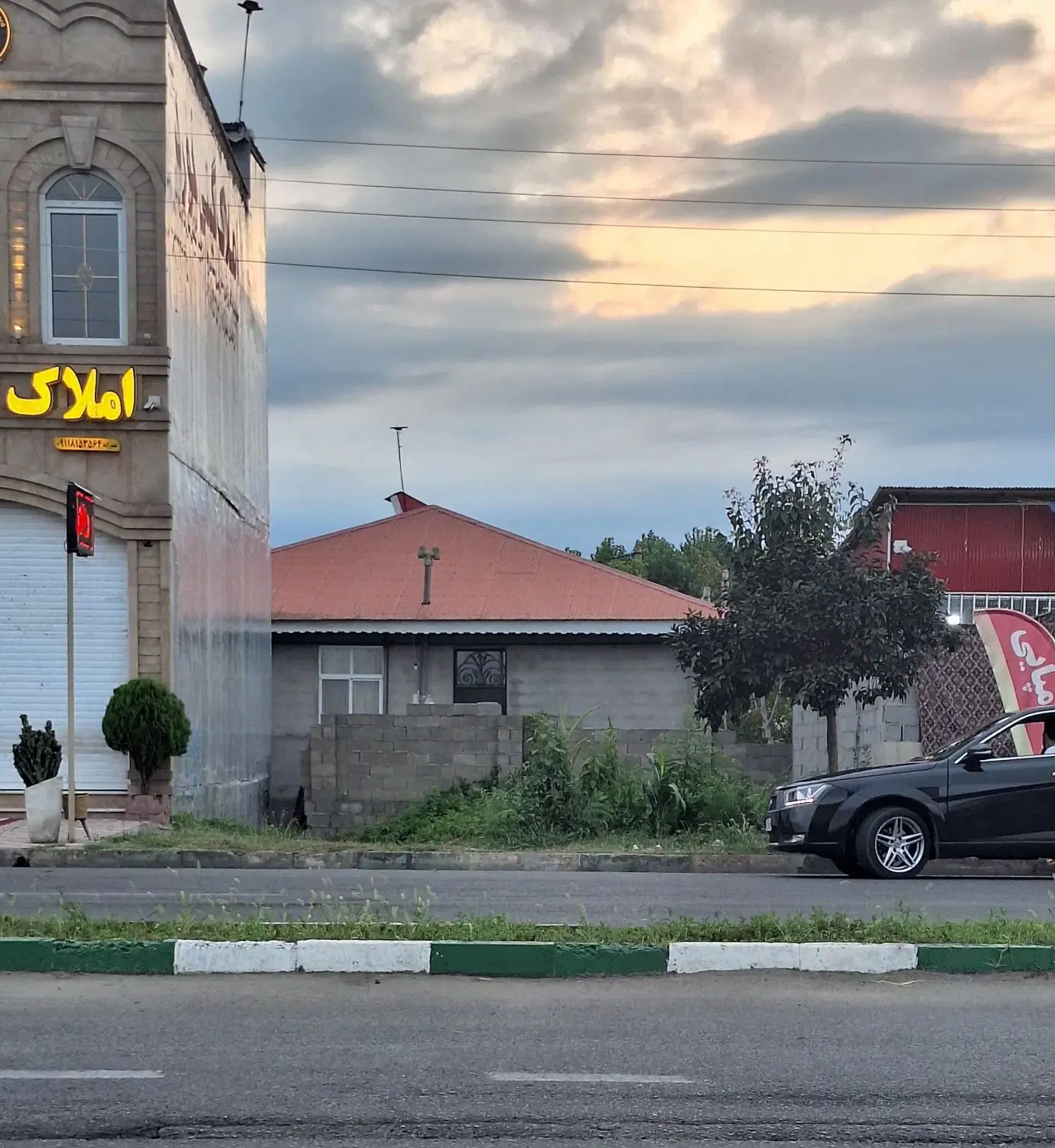 زمین -تجاری مسکونی ۱۱۷مترگوراب زرمیخ
