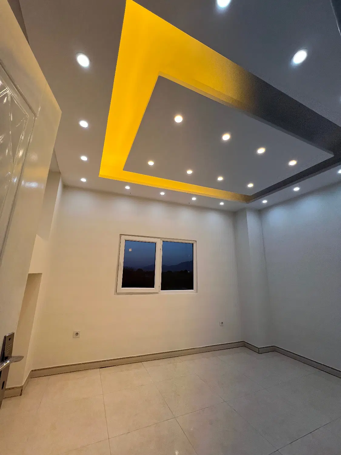 آپارتمان ۱۷۰ متر سندتک برگ تجهیزشده