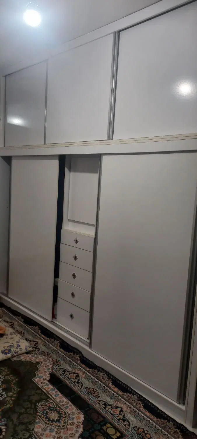 خانه آپارتمانی طبقه ی همکف