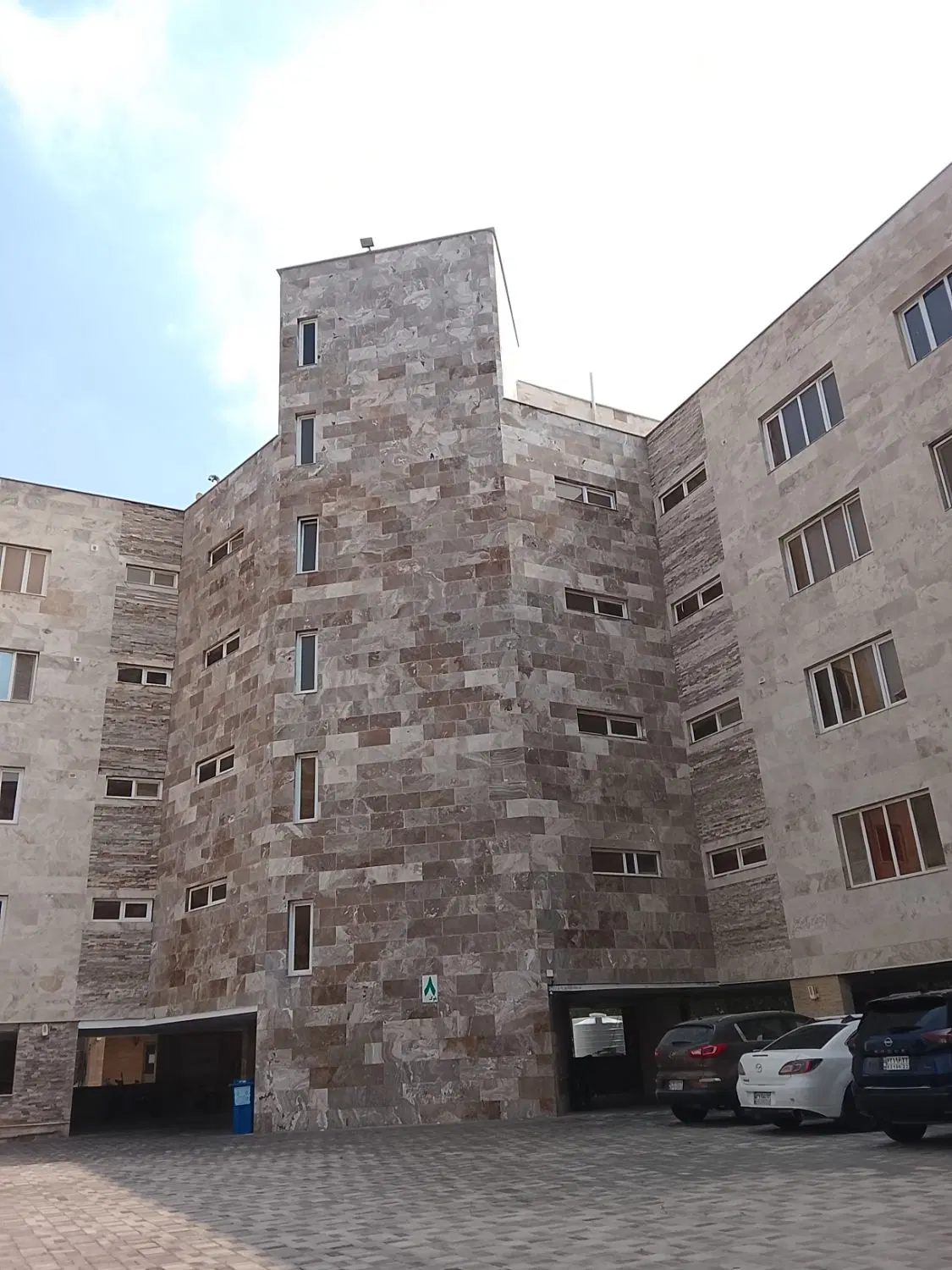 صدف آسانسور دار ۱۰۷ متر شیک دو خواب